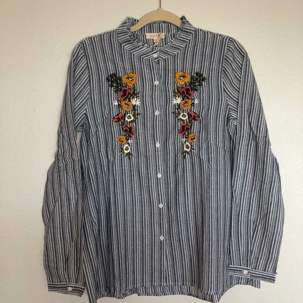 NWT Embroidered Blouse